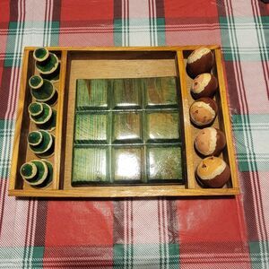 TIC-TAC-TOE VINTAGE WOOD BOARD GAME BOX HAND CRAFT